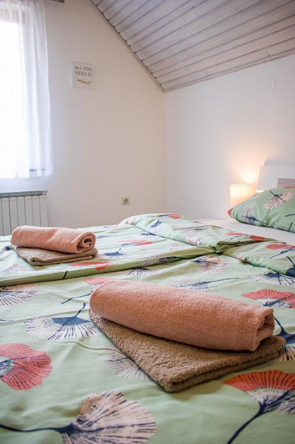 Apartma Petra Ravnik - Wanderer's Hut Lejlighed Bohinj Eksteriør billede
